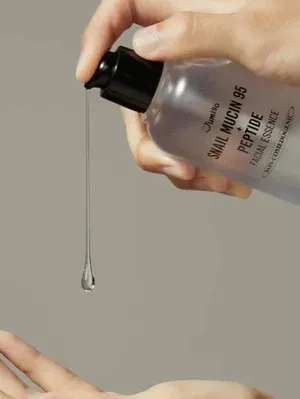Jumiso Snail Mucin 95 + Peptide Facial Essence (50ml)